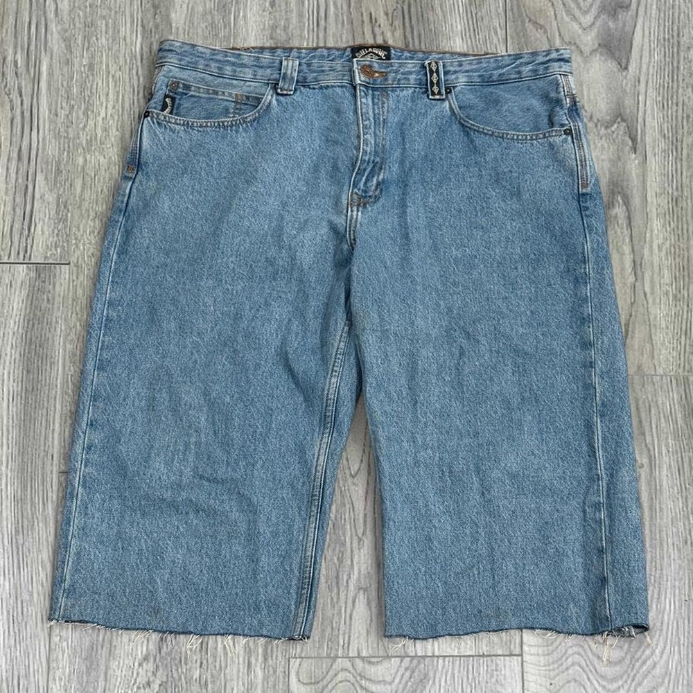 VINTAGE 90s Billabong Denim Jorts 36 Light Wash Baggy Raw Hem Skate Jean Shorts